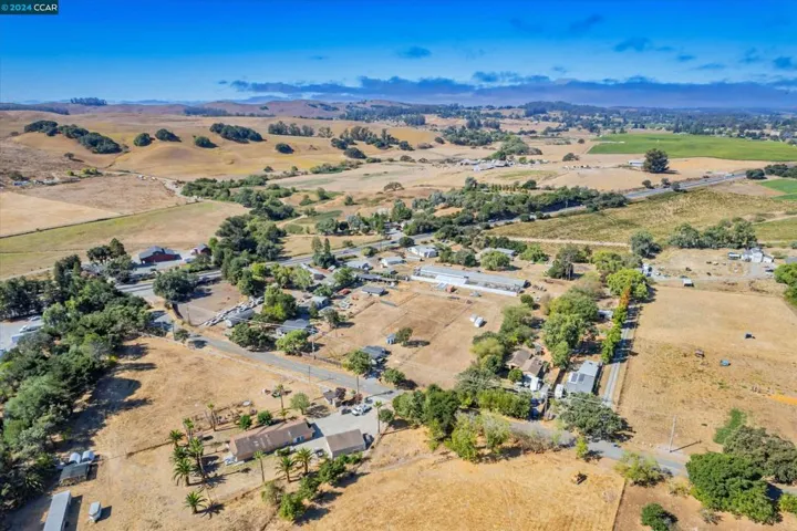 1218 Stony Glen Ln, Cotati, California 94931