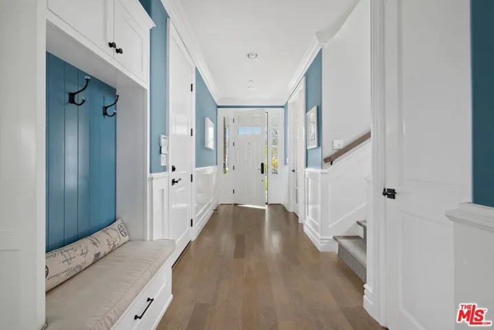 10584 Cushdon Avenue, Los Angeles, California 90064