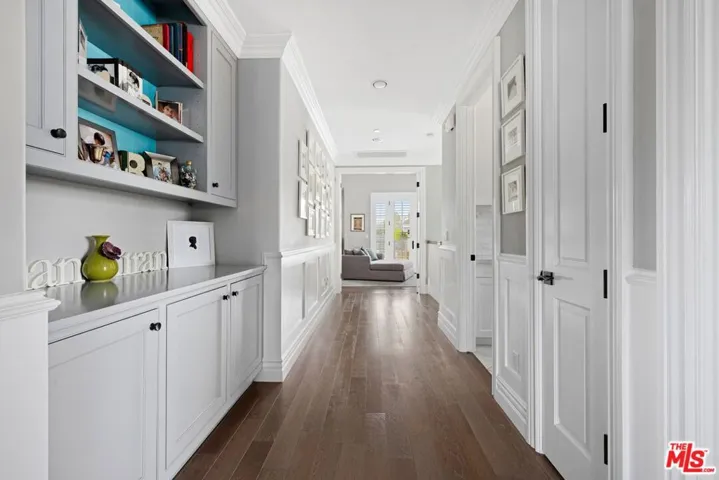 10584 Cushdon Avenue, Los Angeles, California 90064