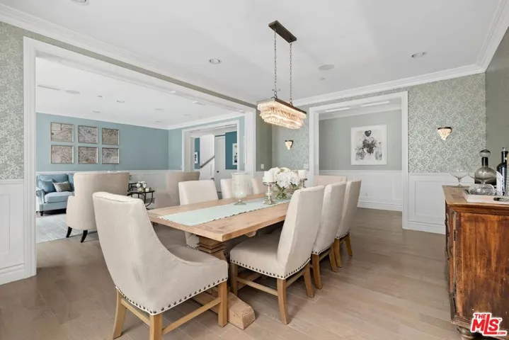 10584 Cushdon Avenue, Los Angeles, California 90064