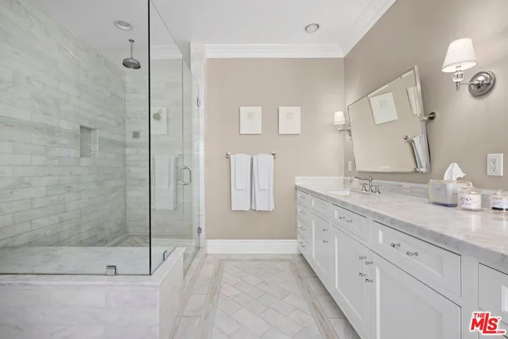 10584 Cushdon Avenue, Los Angeles, California 90064