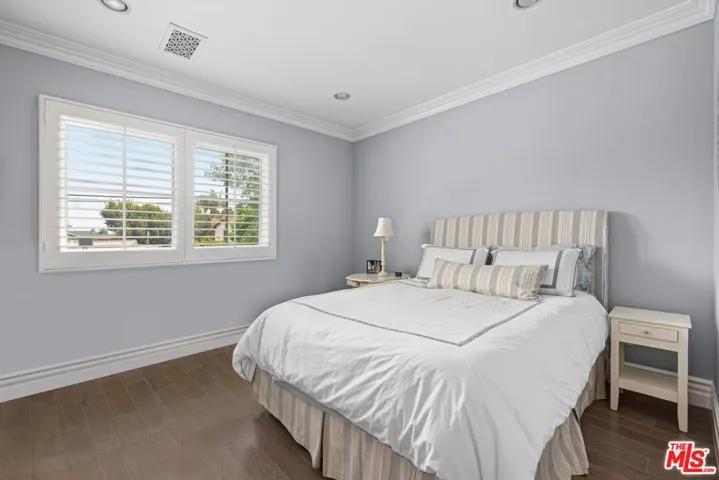10584 Cushdon Avenue, Los Angeles, California 90064