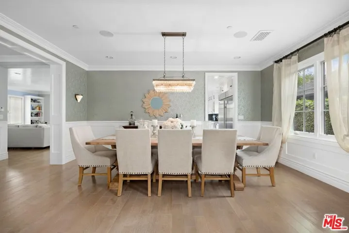 10584 Cushdon Avenue, Los Angeles, California 90064
