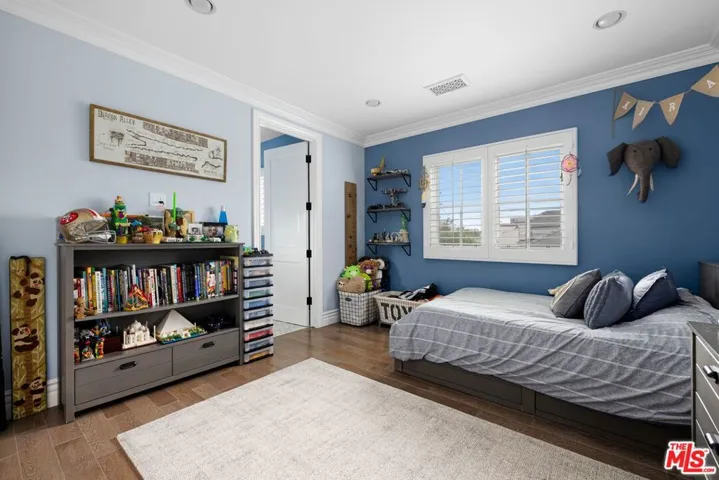 10584 Cushdon Avenue, Los Angeles, California 90064
