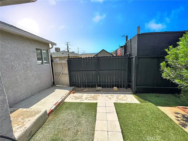 15962 M Street A, Mojave, California 93501