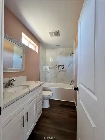 17205 Schoolview Ave, Palmdale, California 93591