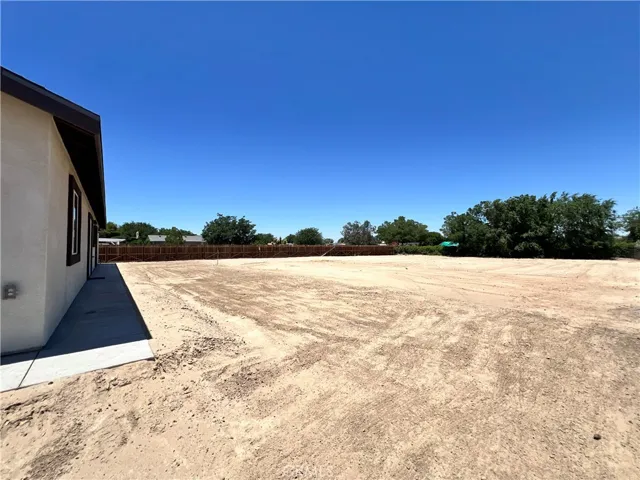 17205 Schoolview Ave, Palmdale, California 93591