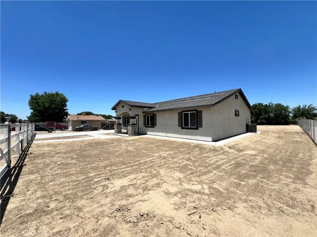 17205 Schoolview Ave, Palmdale, California 93591