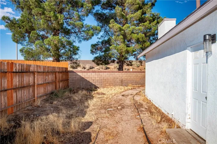 601 Trixis Avenue, Lancaster, California 93534