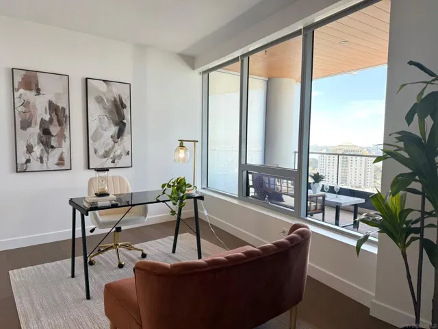 888 W E 1802, San Diego, California 92101
