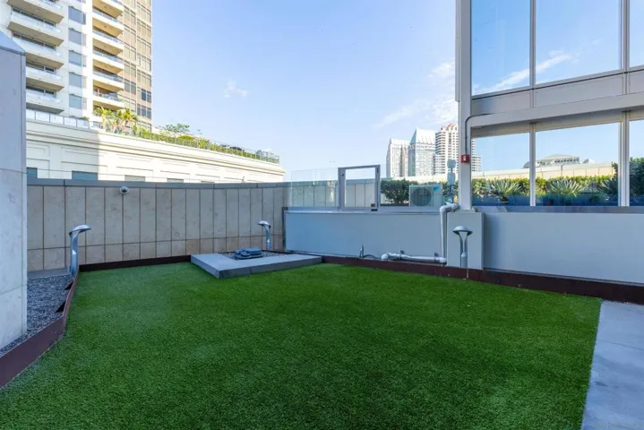 888 W E 1802, San Diego, California 92101