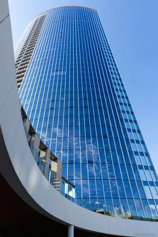 888 W E 1802, San Diego, California 92101