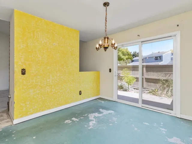 335 Flower Lane, Vista, California 92083