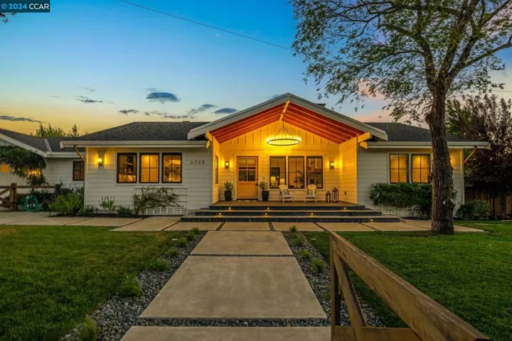 2715 Kinney Dr, Lafayette, California 94595