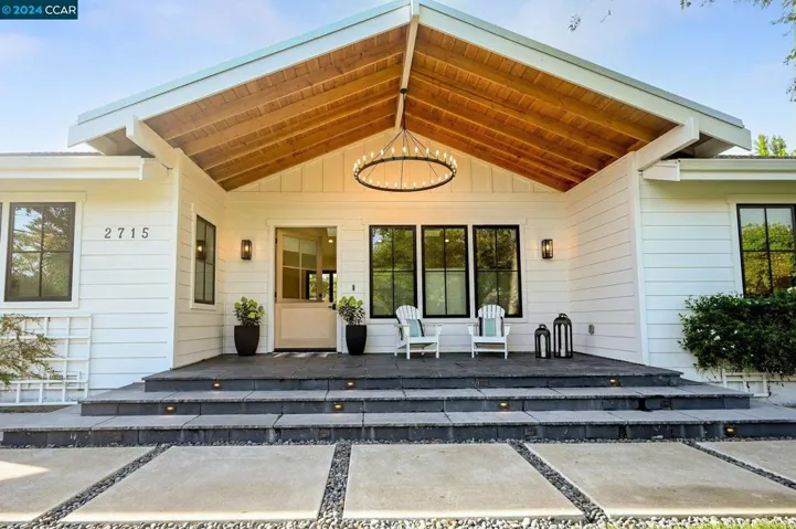 2715 Kinney Dr, Lafayette, California 94595