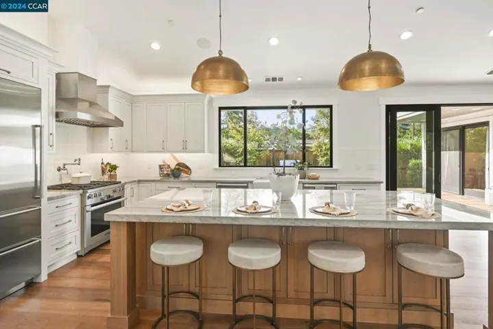 2715 Kinney Dr, Lafayette, California 94595