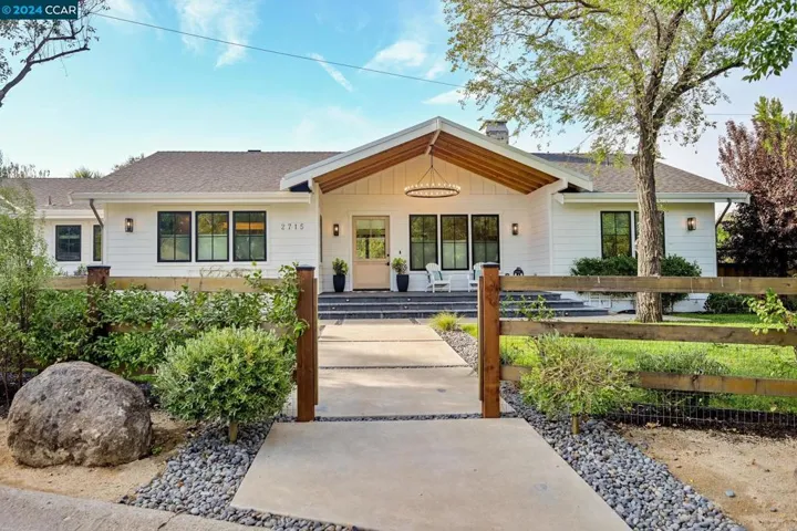 2715 Kinney Dr, Lafayette, California 94595