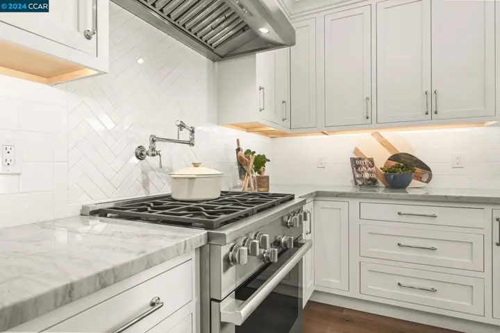 2715 Kinney Dr, Lafayette, California 94595