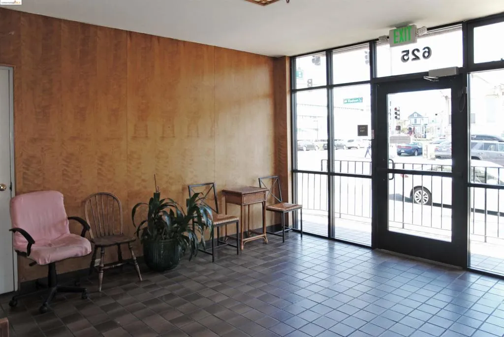 625 Madison St 107, Oakland, California 94607 home-pic-13