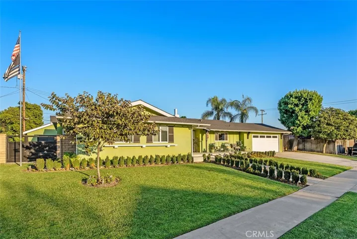 12952 Olympia Way, North Tustin, California 92705