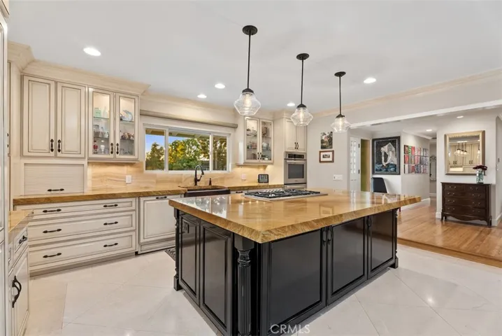 12952 Olympia Way, North Tustin, California 92705