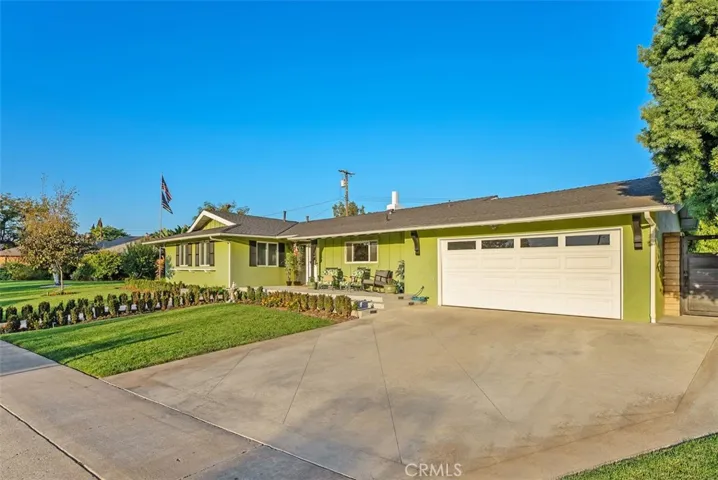 12952 Olympia Way, North Tustin, California 92705