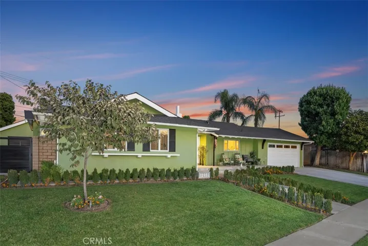 12952 Olympia Way, North Tustin, California 92705