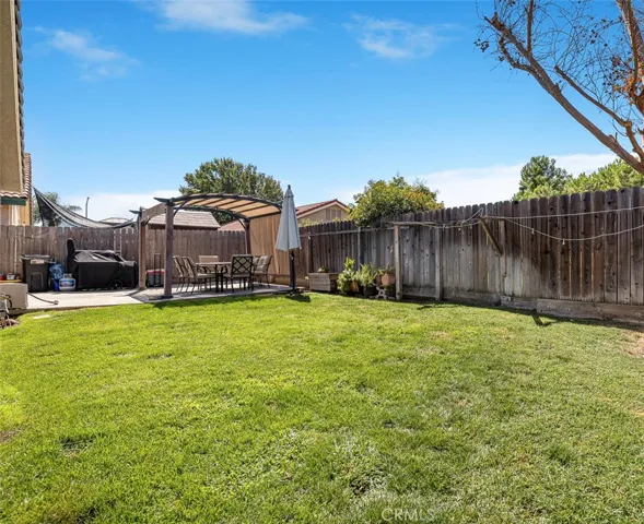 2185 N Antioch Avenue, Fresno, California 93722
