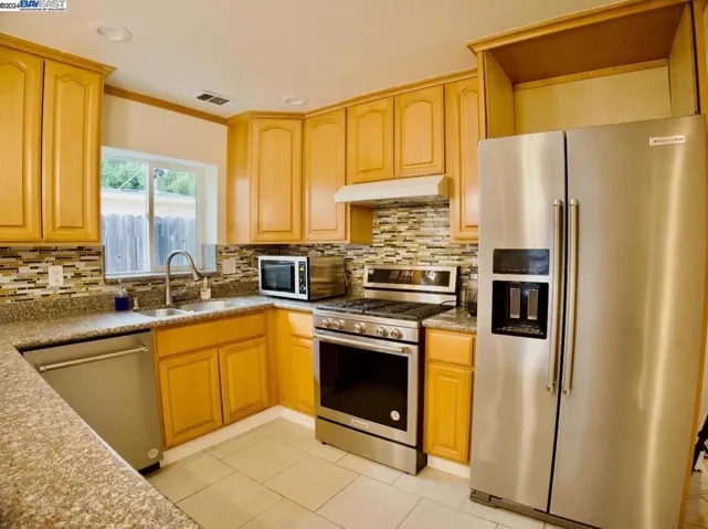 21270 Montgomery Avenue, Hayward, California 94541