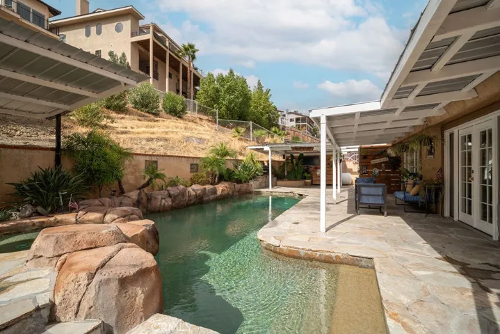 29117 Big Range Road, Canyon Lake, California 92587