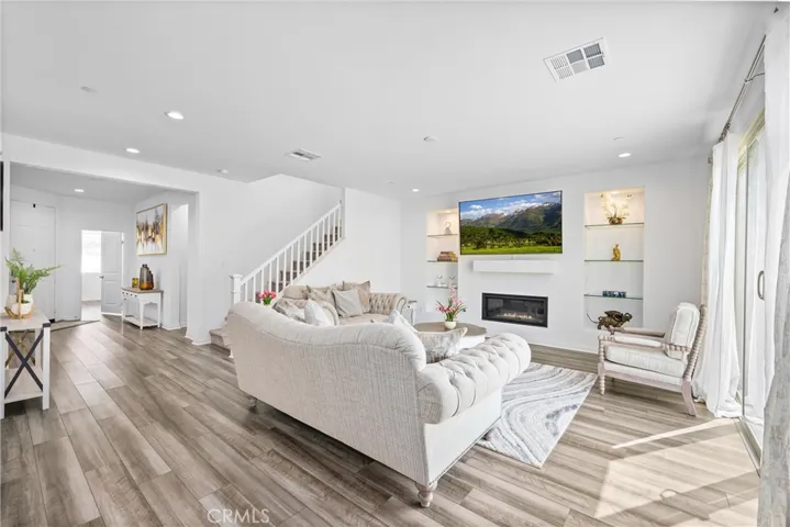 33288 Skyview Road, Winchester, California 92596