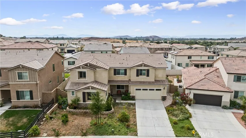 33288 Skyview Road, Winchester, California 92596