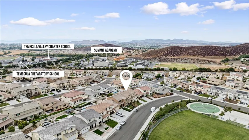 33288 Skyview Road, Winchester, California 92596