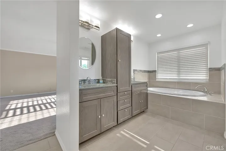 2185 Canyon Drive, Colton, California 92324