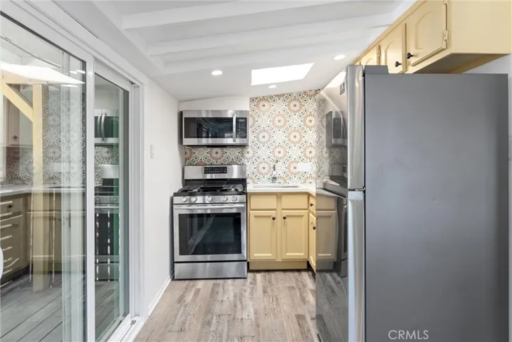 533 Sturtevant Unit B B, Sierra Madre, California 91024