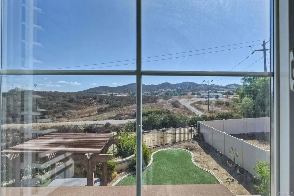 33680 Harvest Way E, Wildomar, California 92595 home-pic-21