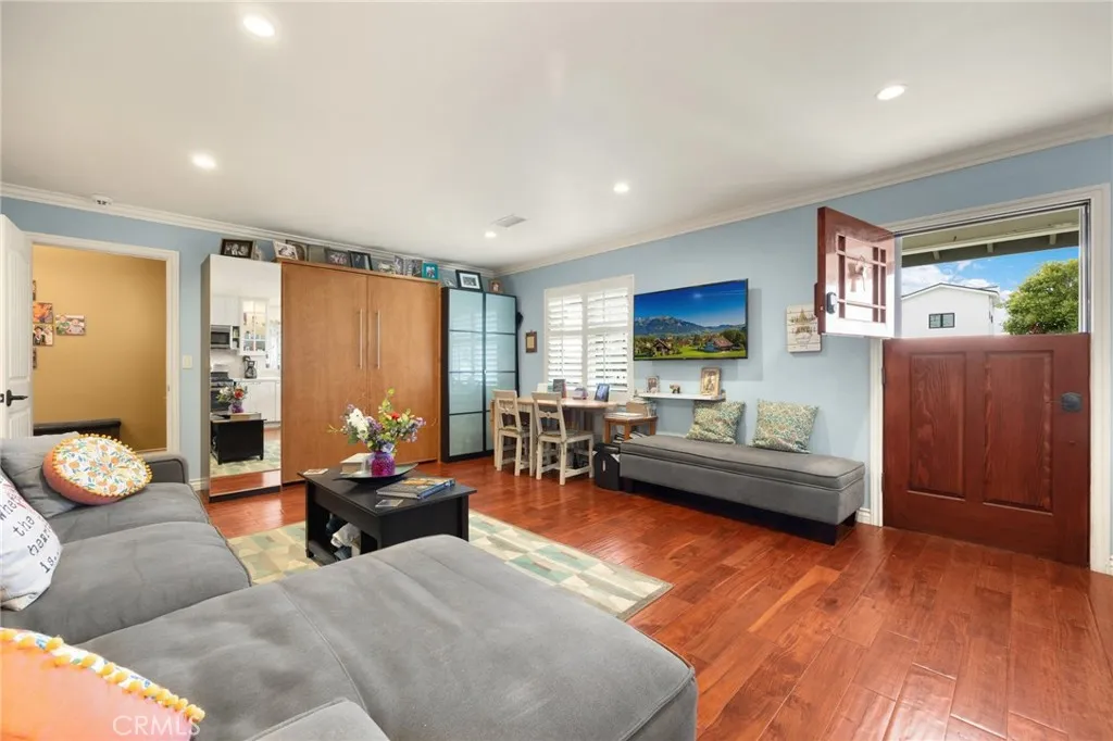 8401 Gilford Circle, Huntington Beach, California 92646 home-pic-33