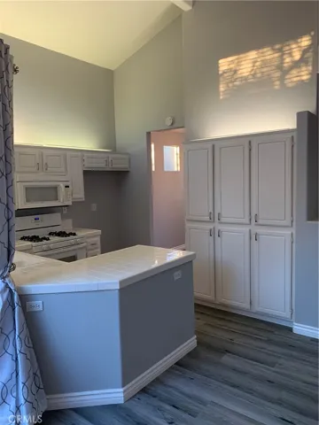 1066 S Saint Tropez Avenue, Anaheim Hills, California 92808