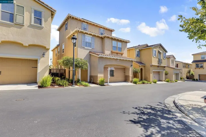 4367 Cherico Ln, Dublin, California 94568-4225