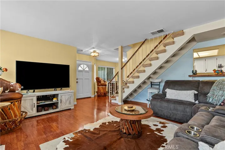 18991 Gault Street, Reseda, California 91335