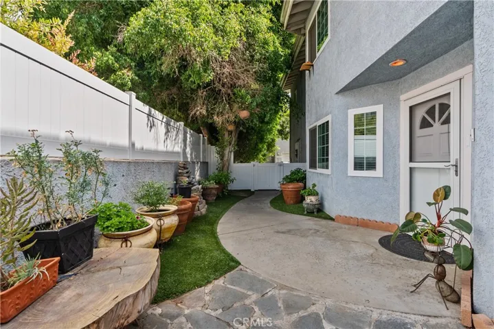 18991 Gault Street, Reseda, California 91335
