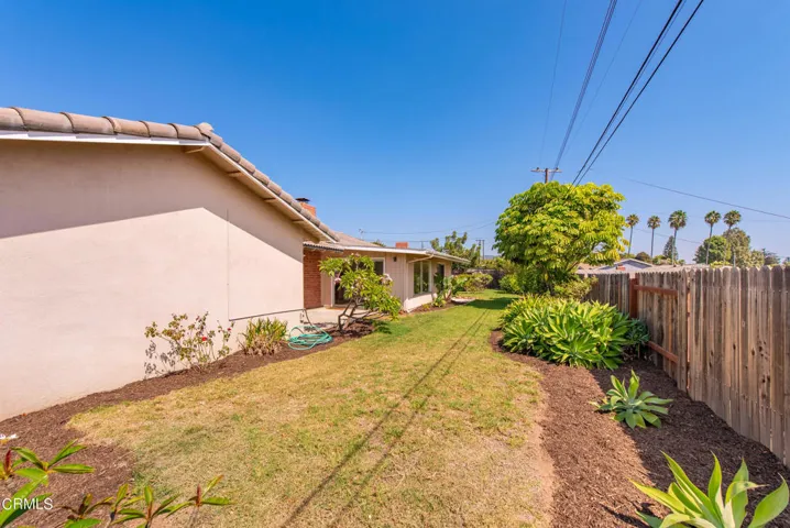 320 Calle Larios Camarillo-45