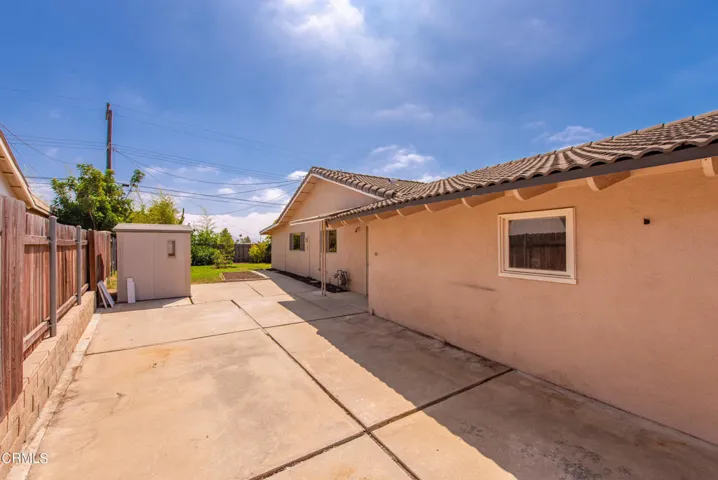 320 Calle Larios Camarillo-54