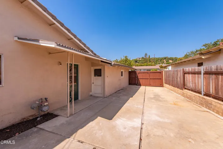 320 Calle Larios Camarillo-53