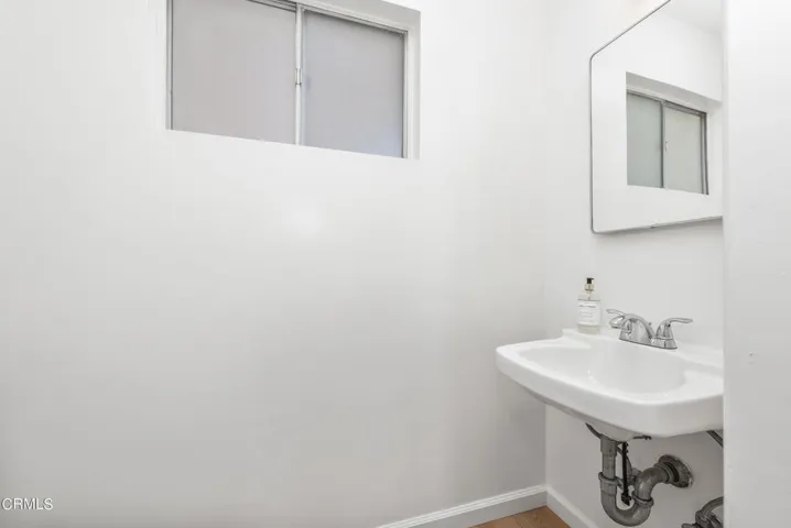 320 Calle Larios Camarillo-42