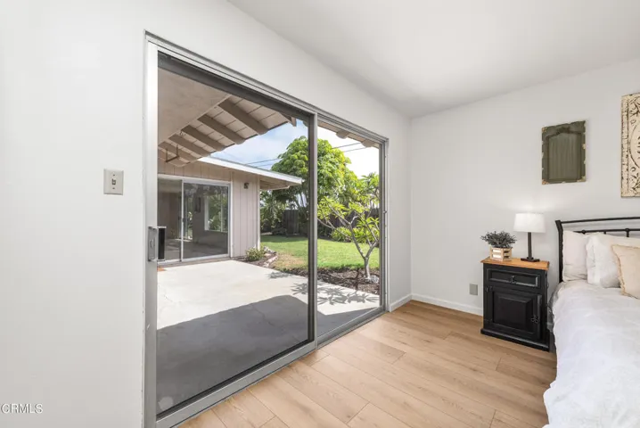 320 Calle Larios Camarillo-39