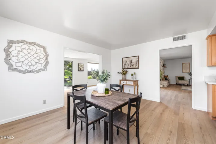 320 Calle Larios Camarillo-18