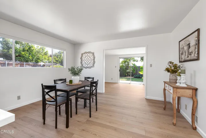 320 Calle Larios Camarillo-26