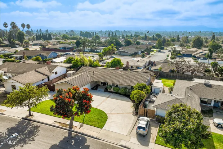 320 Calle Larios Camarillo-100