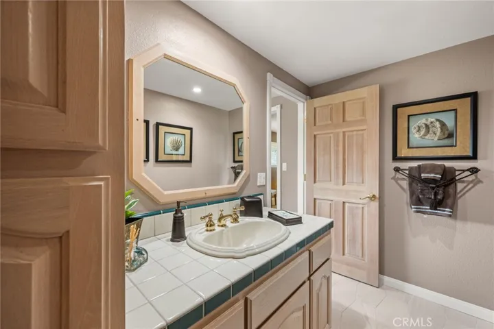 A peek into the jack and jill bath.